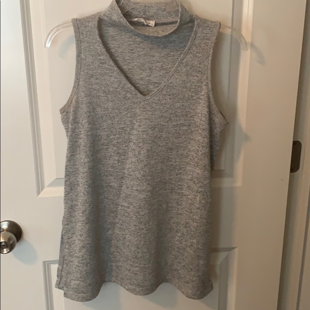 Gray tank top